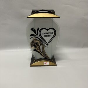 Znicz outlet 015, wyszczerbione szkło na ściance bocznej