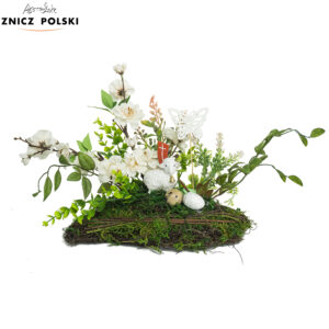 Gustowna delikatna komozycja z białymi kwiatami i barankeim