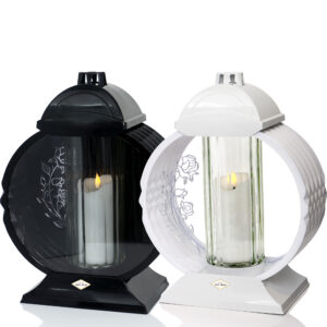 Duży okrągły znicz ze szkła i tworzywa sztucznego z kwiatem róży