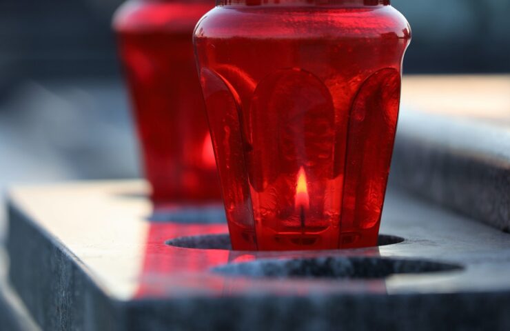 Znicze na grób dziecka