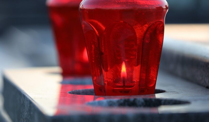 Znicze na grób dziecka