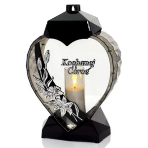 Duży czarno-srebrny znicz w kształcie serca z kwiatem lilii dla Córki