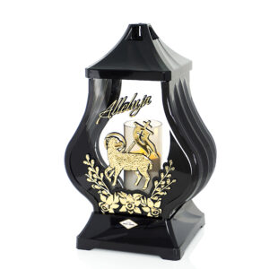 Znicz nagrobny wielkanocny w kolorze czarnym z elegancką aplikacją baranka i kwiatów