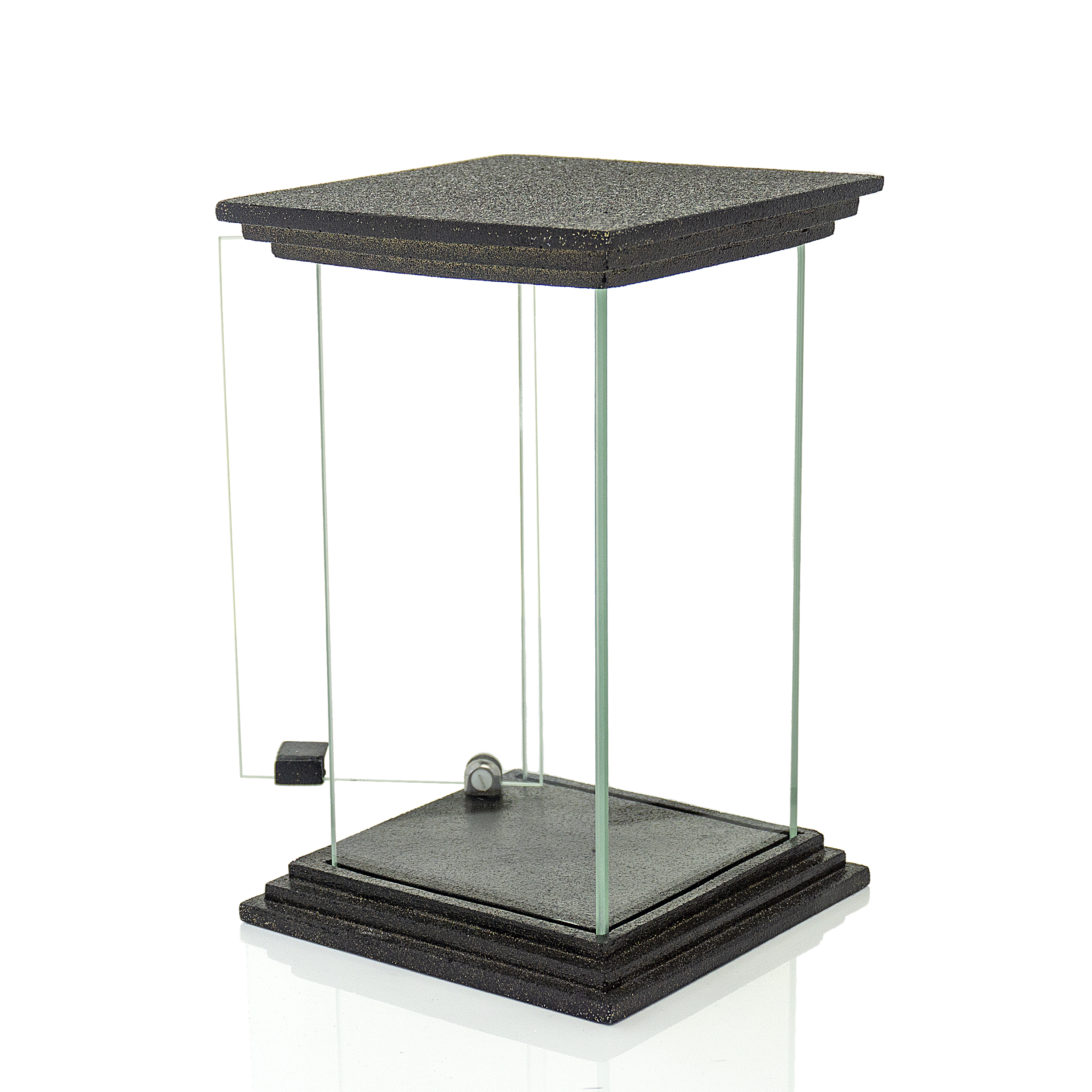 Klasyczna ciężka żywiczna kapliczka nagrobna w kolorze czarno-złotym lub czarno-srebrnym